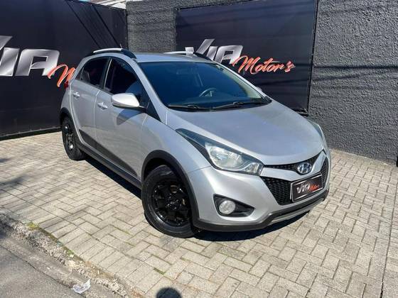HYUNDAI HB20X 1.6 16V STYLE FLEX 4P AUTOMÁTICO HYUNDAI HB20X 1.6 16V STYLE FLEX 4P AUTOMÁTICO